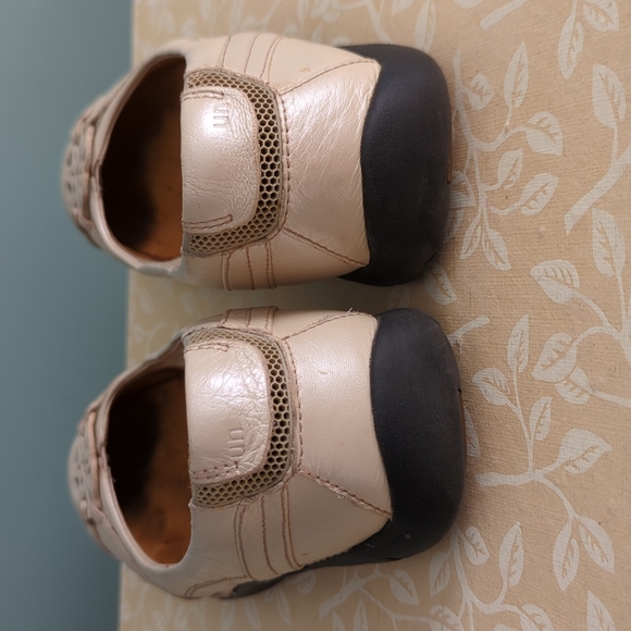 Clark's Structured Leather Flats 7.5 - Picture 3 of 8